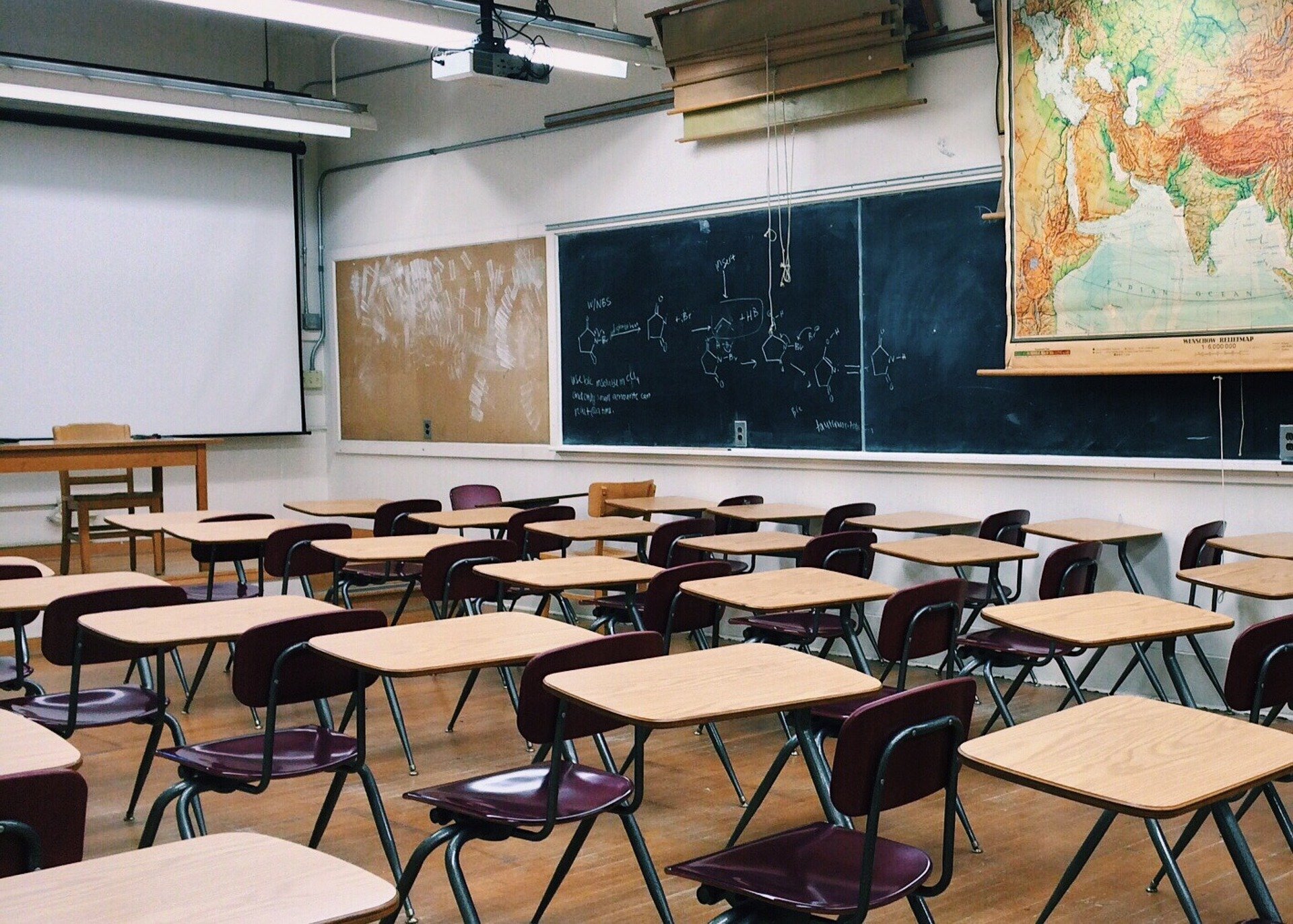 classroom-2093744_1920 Love Justice