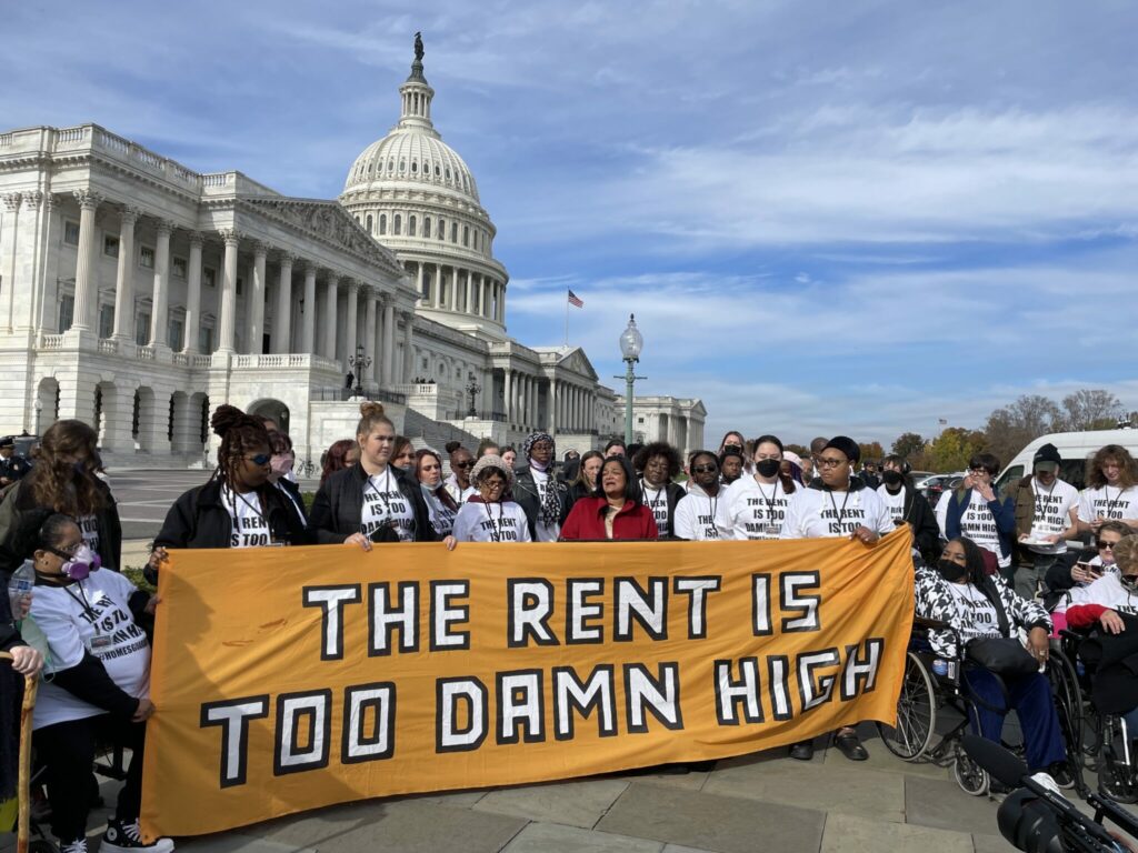 Housing-rally