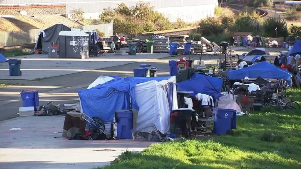 15891914_021025-kgo-fremont-homeless-tents-img 15891914_021025-kgo-fremont-homeless-tents-img