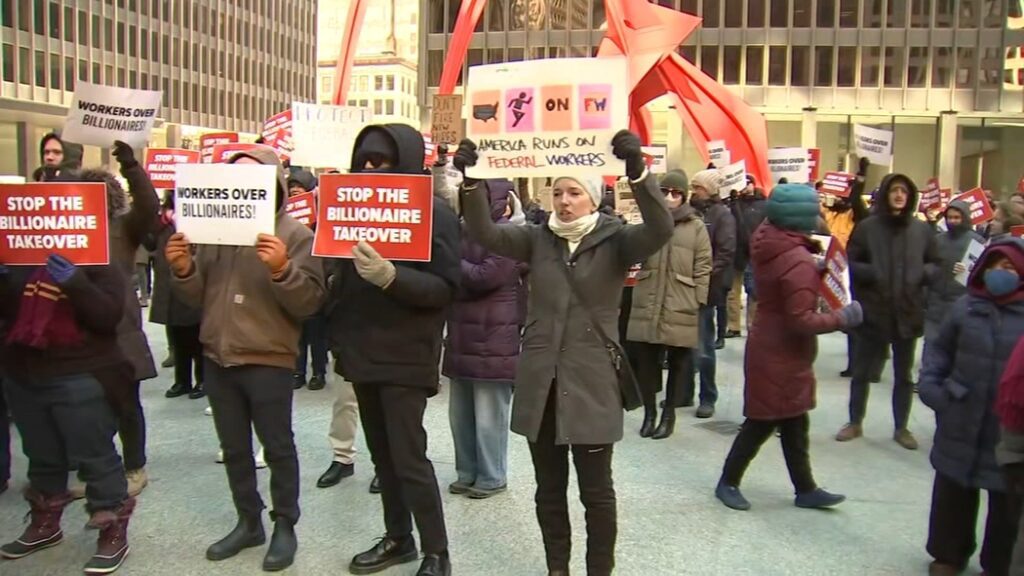 15928979_021825-wls-liz-local-trump-layoff-protests-6p-vid 15928979_021825-wls-liz-local-trump-layoff-protests-6p-vid