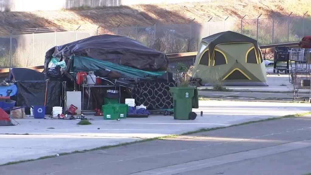 15991506_030725-kgo-fremont-homeless-img 15991506_030725-kgo-fremont-homeless-img