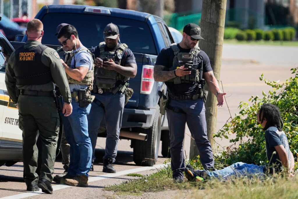 Memphis_Task_Force_AP_25325842739069-1024x683