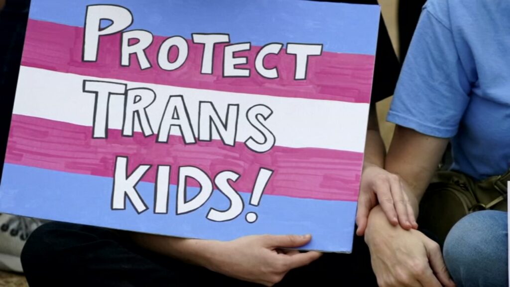18299407_121825-kgo-protect-trans-kids-img