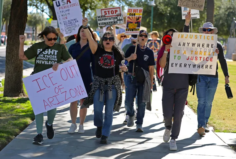 Lovan_Walkout_01-scaled